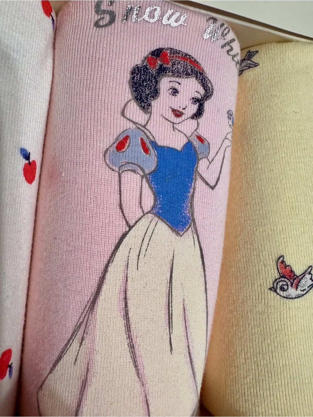 Disney Baby Gap Snow White 3pk bodysuit with matching pants 3-6 months NWT